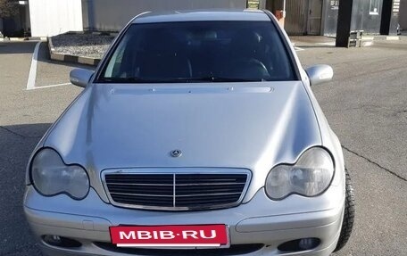 Mercedes-Benz C-Класс, 2001 год, 530 000 рублей, 2 фотография