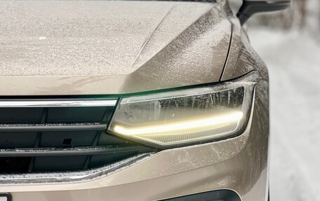 Volkswagen Tiguan II, 2021 год, 2 648 000 рублей, 6 фотография