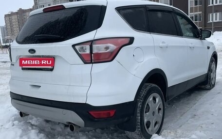 Ford Kuga III, 2017 год, 1 940 000 рублей, 3 фотография