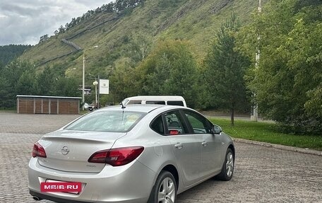 Opel Astra J, 2013 год, 950 000 рублей, 3 фотография