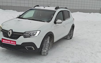Renault Sandero II рестайлинг, 2019 год, 930 000 рублей, 1 фотография