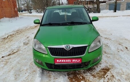 Skoda Fabia II, 2011 год, 300 000 рублей, 1 фотография