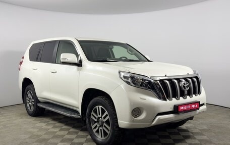 Toyota Land Cruiser Prado 150 рестайлинг 2, 2014 год, 3 553 900 рублей, 1 фотография