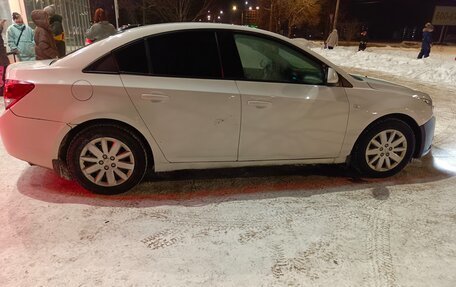 Chevrolet Cruze II, 2011 год, 550 000 рублей, 2 фотография