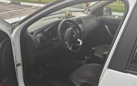 Renault Sandero II рестайлинг, 2019 год, 930 000 рублей, 9 фотография