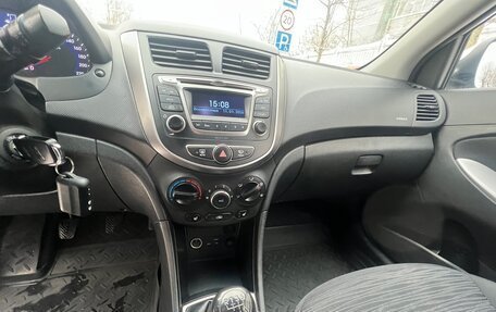 Hyundai Solaris II рестайлинг, 2014 год, 685 000 рублей, 17 фотография