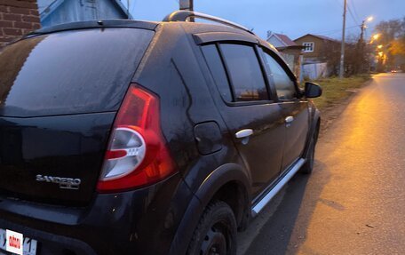 Renault Sandero I, 2013 год, 600 000 рублей, 3 фотография