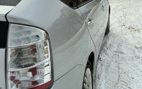 Toyota Prius, 2008 год, 850 000 рублей, 17 фотография