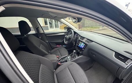 Skoda Octavia, 2018 год, 2 000 000 рублей, 13 фотография