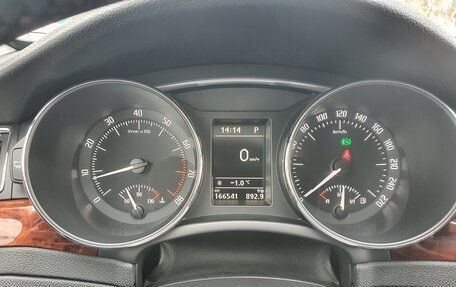 Skoda Superb III рестайлинг, 2012 год, 1 300 000 рублей, 5 фотография