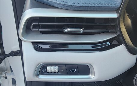 Geely Emgrand, 2023 год, 1 400 000 рублей, 17 фотография