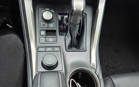 Lexus NX I, 2015 год, 2 950 000 рублей, 17 фотография