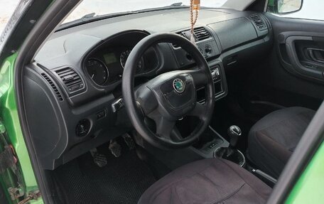 Skoda Fabia II, 2011 год, 300 000 рублей, 3 фотография