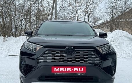 Toyota RAV4, 2021 год, 3 930 000 рублей, 6 фотография