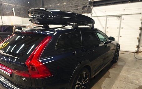 Volvo V90 Cross Country I рестайлинг, 2018 год, 4 300 000 рублей, 7 фотография