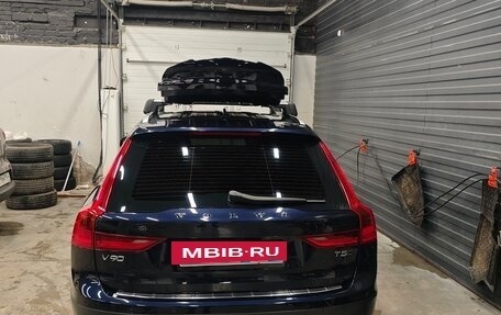 Volvo V90 Cross Country I рестайлинг, 2018 год, 4 300 000 рублей, 8 фотография