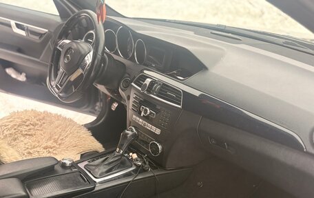 Mercedes-Benz C-Класс, 2012 год, 1 050 000 рублей, 8 фотография