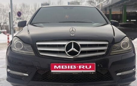 Mercedes-Benz C-Класс, 2012 год, 1 050 000 рублей, 4 фотография