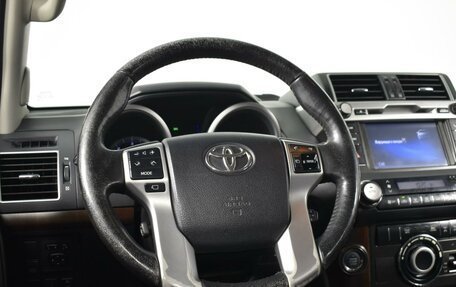 Toyota Land Cruiser Prado 150 рестайлинг 2, 2014 год, 3 553 900 рублей, 12 фотография