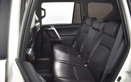 Toyota Land Cruiser Prado 150 рестайлинг 2, 2014 год, 3 553 900 рублей, 9 фотография