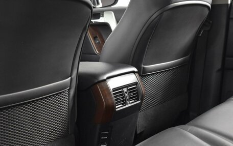 Toyota Land Cruiser Prado 150 рестайлинг 2, 2014 год, 3 553 900 рублей, 27 фотография