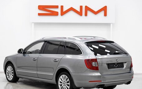 Skoda Superb III рестайлинг, 2012 год, 1 049 000 рублей, 4 фотография