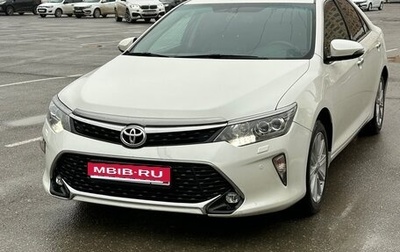 Toyota Camry, 2017 год, 1 900 000 рублей, 1 фотография