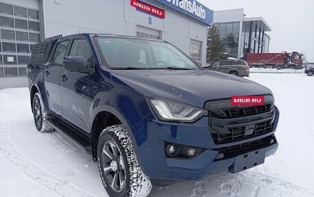 Isuzu D-Max, 2025 год, 4 000 000 рублей, 13 фотография