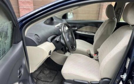 Toyota Yaris III рестайлинг, 2007 год, 630 000 рублей, 14 фотография