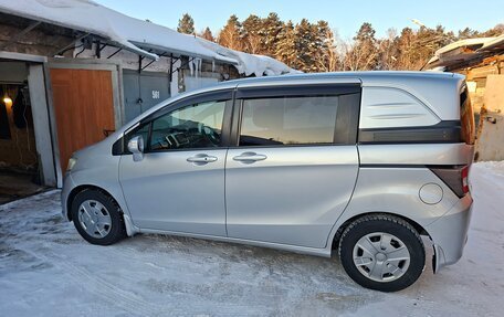 Honda Freed I, 2012 год, 1 030 000 рублей, 22 фотография