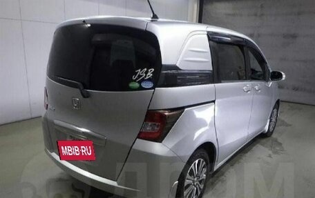 Honda Freed I, 2012 год, 1 030 000 рублей, 28 фотография