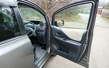 Toyota Ractis I, 2009 год, 540 000 рублей, 9 фотография