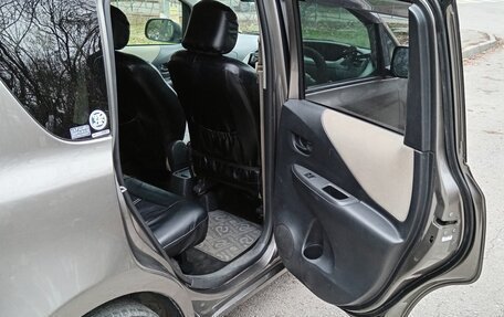 Toyota Ractis I, 2009 год, 540 000 рублей, 11 фотография