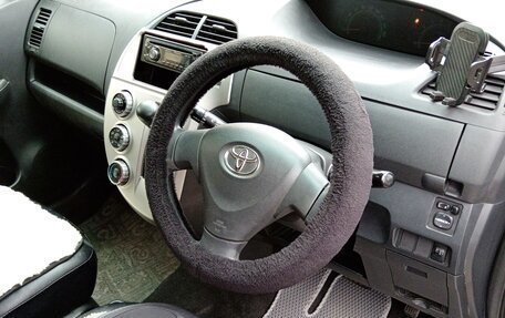 Toyota Ractis I, 2009 год, 540 000 рублей, 13 фотография