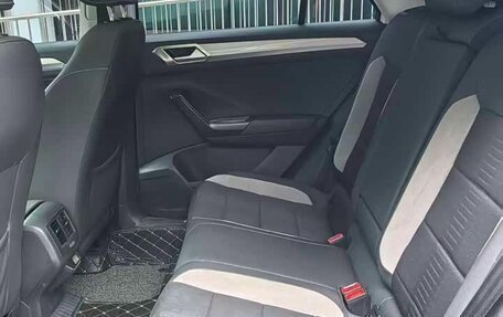 Volkswagen T-Roc I, 2021 год, 1 770 000 рублей, 9 фотография