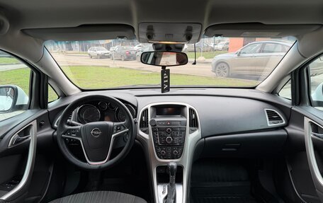 Opel Astra J, 2011 год, 670 000 рублей, 9 фотография