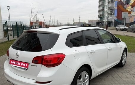 Opel Astra J, 2011 год, 670 000 рублей, 5 фотография
