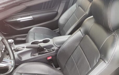 Ford Mustang VI рестайлинг, 2022 год, 4 500 000 рублей, 8 фотография