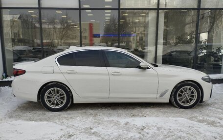 BMW 5 серия, 2021 год, 3 650 000 рублей, 4 фотография