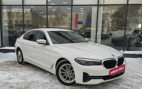 BMW 5 серия, 2021 год, 3 650 000 рублей, 3 фотография