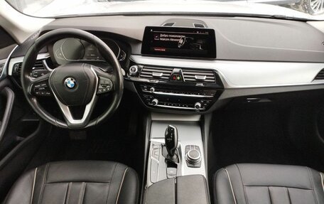 BMW 5 серия, 2021 год, 3 650 000 рублей, 9 фотография