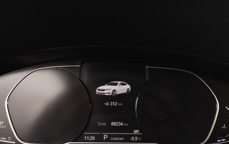 BMW 5 серия, 2021 год, 3 650 000 рублей, 13 фотография