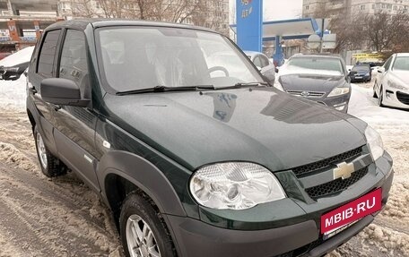 Chevrolet Niva I рестайлинг, 2015 год, 649 000 рублей, 8 фотография