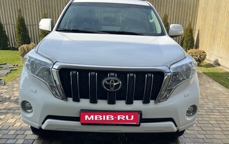 Toyota Land Cruiser Prado 150 рестайлинг 2, 2014 год, 3 700 000 рублей, 7 фотография