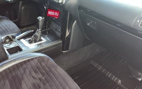 Toyota Land Cruiser Prado 150 рестайлинг 2, 2014 год, 3 700 000 рублей, 10 фотография