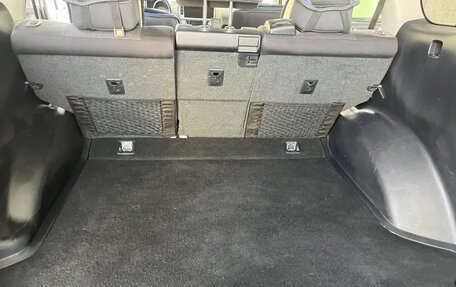 Toyota Land Cruiser Prado 150 рестайлинг 2, 2014 год, 3 700 000 рублей, 14 фотография