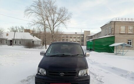 Toyota Town Ace III, 2001 год, 700 000 рублей, 1 фотография