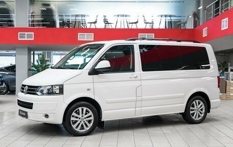 Volkswagen Multivan T5, 2010 год, 1 890 000 рублей, 1 фотография