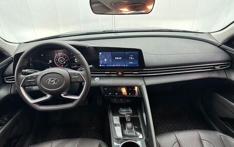 Hyundai Elantra, 2022 год, 1 490 000 рублей, 7 фотография