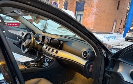 Mercedes-Benz E-Класс, 2016 год, 2 350 000 рублей, 15 фотография